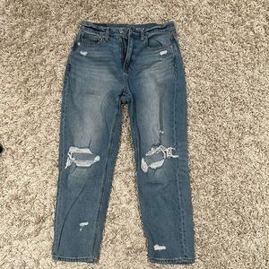 American Eagle mom jeans
